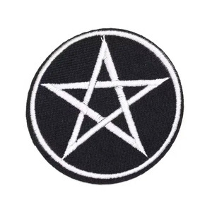 Meilleure qualité grande lettre broderie patchs TEPRA SPORTS nouveaux patchs coeur fleur école Clubs chapeau usine taux feutre - Product Image 1