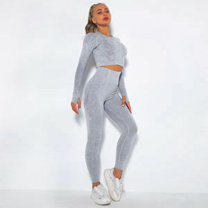 2025 High Quality Custom Logo and Color Seamless Gym Active Wear Scrunch Butt Fitness Yoga Workout Sets For Women - Product Image 2