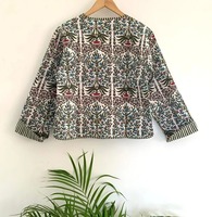 Magnifique Veste Courte Matelassée Réversible Faite Main en 100% Coton à Motifs Floraux Blancs, Légère, Nouveau Style Manteau pour Femme, Tenue de Soirée