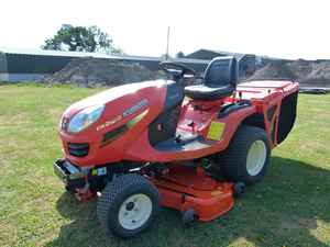 Tracteur à gazon diesel 4x4 de qualité industrielle à 2 temps utilisé pour GR2120 pour l'entretien des jardins - Product Image 6