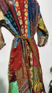 กิโมโนส่าหรีผ้าไหมยาวทำมือสำหรับผู้หญิงชุดเพื่อนเจ้าสาวแบบเย็บปะสไตล์วินเทจขนาดฟรีไซส์ฤดูร้อนระบายอากาศได้ - Product Image 4