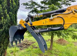 LIVRAISON GRATUITE AGT STE35 EXCAVATRICE HYDRAULIQUE 25HP LAME AVANT 60 POUCES BAC À DÉGRAVURE 17 POUCES BRAS ARTICULÉ ENTIEREMENT CÉLÉBRITÉ APPROUVÉE EPA CE - Product Image 5