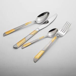 Top Qualité Cuillère Fourchettes En Acier Inoxydable Restaurant Argenterie Argent Plaqué Or Couverts Ensemble pour Hôtel De Mariage - Product Image 4