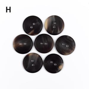 Botones de Cuerno de Búfalo Natural al por Mayor, Acabados y Coloridos para Accesorios de Ropa, Alta Calidad - Product Image 1