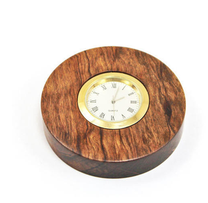 Mordent look madera pisapapeles natural Decoración de mesa artesanal con diseño de reloj tamaño pequeño color madera natural para la venta - Product Image 1