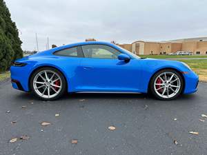 Porsche 911 Carrera 4S Coupé 2022, Motor de 6 Cilindros en Línea con Doble Turbo, Tracción en las Cuatro Ruedas, Paquete Premium, Color Azul Tiburón, Sin Modificaciones - Product Image 4