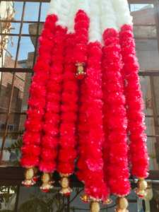 พวงมาลัยประดิษฐ์ดอกดาวเรืองแบบคลาสสิกพร้อมลูกปัดและพู่ปอมปอมงานแต่งงานของอินเดียและเทศกาล Haldi & Mehndi ของตกแต่งระฆังคริสต์มาส - Product Image 5