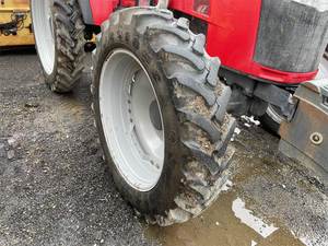 Tractor 2018 Massey Ferguson 6713 135HP 4WD con transmisión 12x12 PowerShift potente y versátil para agricultura de alto rendimiento - Product Image 5