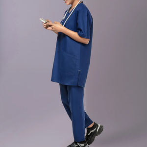 Uniforme médico antiarrugas a la moda con cuello en V Tops traje de fregado/uniformes médicos de hospital personalizados uniformes de enfermería para mujeres 2025 - Product Image 6