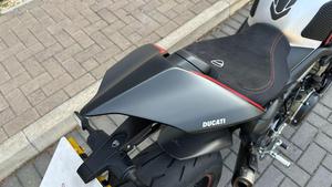 Ducati Streetfighter V4 SP 2022, motocicletas deportivas usadas en buen estado a la venta, precio económico. - Product Image 4