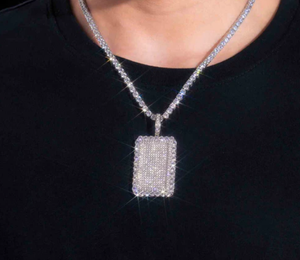 Pendentif carré - Collier en diamant moissanite or diamant Collier en laiton personnalisé avec pendentif - Product Image 4