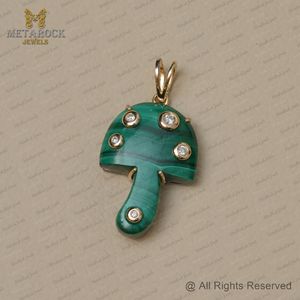Lunette Set Malachite Gemstone Champignon Pendentif 14k Or Naturel Diamant Bijoux À La Main MMushroom Designer Pendentif Bijoux - Product Image 2