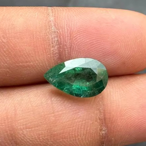 Piedra preciosa natural de pera cortada en Esmeralda calibrada facetada directa fabricante de la India verde esmeralda de Zambia fabricación de joyas de piedras preciosas - Product Image 4