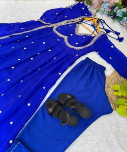 Kurta en coton satiné Fendi de créateur, broderie de sequins, pantalon et dupatta, tenue de mariage, luxe, en stock, prix de gros, ethnique - Product Image 6