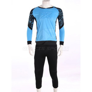 Uniforme rembourré léger de gardien de but pour les jeux de football en plein air - Product Image 2