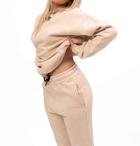 Conjunto de Sudadera y Pantalones Deportivos Extra Grandes para Mujer Otoño e Invierno, Tela Suave y Transpirable, Logotipo Bordado Personalizado, Traje para Correr - Product Image 2