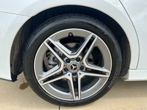 Gran Oferta: Mercedes-Benz Clase A 220 4MATIC Sedán AWD Usado del 2022 - Product Image 6