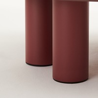 Table basse ovale avec pieds en métal peint et plateau en stratifié, pour intérieur et extérieur, fabriquée en Italie