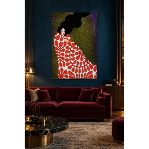 Fida Woman enveloppée dans une cape à motif de corail rouge, impression sur toile - Product Image 3