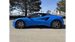 Lotus Emira V6 First Edition 2024 Manual, Usado en Excelentes Condiciones - Product Image 4