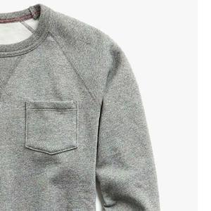 Sweat-shirt à col rond pour homme, coupe classique, en molleton, avec logo personnalisé, impression numérique, vêtements décontractés, blocs de couleur, pour l'hiver - Product Image 4