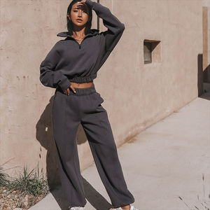 เสื้อฮู้ดดี้ผู้หญิงพิมพ์ลายตามสั่ง ขายดีสำหรับมืออาชีพ ผลิตจากผ้าโพลีเอสเตอร์/คอตตอนผสม ป้องกันการเป็นขุย เนื้อผ้าหนา 220/300 GSM - Product Image 4