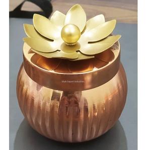 Tarro de vela redondo de Metal hecho a mano con tapa de perilla de flores, contenedor de vela de Color cobre para decoración del hogar y la boda - Product Image 1