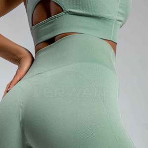 Vêtements de fitness de qualité supérieure, ensemble de yoga pour femmes, ensemble de yoga pour femmes sur mesure, ensemble de yoga pour femmes à usage intensif - Product Image 4