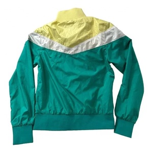 Logo personnalisé Veste Softshell Vêtements d'extérieur d'automne coupe-vent de haute qualité avec col montant et fermeture à glissière Style d'été décontracté - Product Image 2