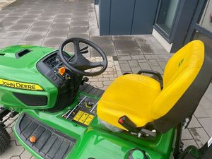 Nuevo Cortacésped Industrial John Deere X940 de Gasolina de 2 Tiempos y 224cc con Caja Recolectora y Mantenimiento Completo Disponible - Product Image 5