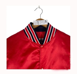 Veste bomber en satin pour homme, personnalisable avec logo, haute qualité, 100% polyester satiné, imperméable, vente en gros - Product Image 3