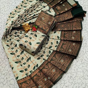 Améliorez votre beauté intérieure avec notre sari de travail riche en tissu de soie doux Pure Banarasi qui combine des coupes de chemisier modernes - Product Image 1