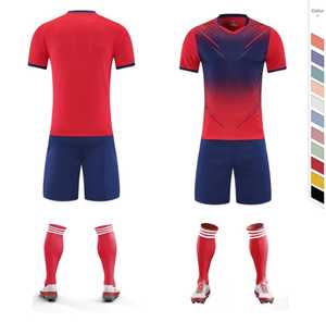 Uniforme de fútbol a rayas de alta calidad, superventas, kits de camisetas de fútbol personalizadas clásicas para niños - Product Image 2