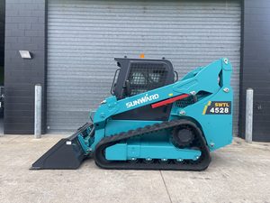 Cargadora compacta de ruedas usada Sunward SWL3220 para excavación en venta - Product Image 2