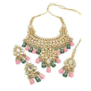 Ensemble de collier de mariée plaqué or Kundan rose et vert avec perles et diamants pour mariage ou cadeau - Product Image 5