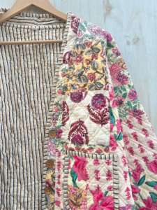 Veste de style kimono matelassée en coton imprimé à la main indienne pour femmes vêtements d'extérieur décontractés toutes saisons - Product Image 2