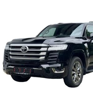 SUV Usado 2023-2024, 6.1-8L V8, Transmisión Automática, 150-200 CV, Techo Panorámico, Asientos de Cuero, Emisión Euro IV, Cámara Trasera de 360° - Product Image 1