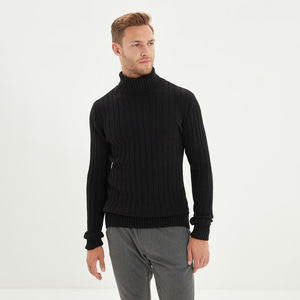 เสื้อสเวตเตอร์ถักไหมพรมผู้ชายแบบใหม่ปี 2024 ผ้าฝ้าย/ขนสัตว์ ถักมือ ระบายอากาศได้ดี ลายตกแต่ง รับทำโลโก้ ผลิตโดยผู้ผลิตชั้นนำ - Product Image 1