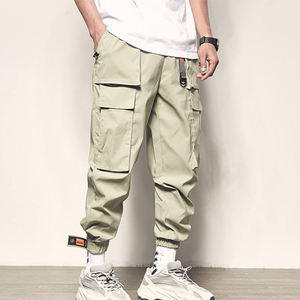 Pantalon cargo personnalisé pour hommes, coupe confortable avec des motifs à la mode, pour une tenue décontractée dans n'importe quel cadre - Product Image 2