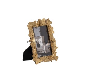 Cadres photo design avec travail antique en laiton et artisanat fin parfait pour améliorer les intérieurs modernes et classiques - Product Image 1