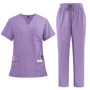 Conjunto de Uniformes Médicos de Alta Calidad con Cuello Redondo, 3 Bolsillos, Pantalones Jogger y Camiseta Elástica - Product Image 6