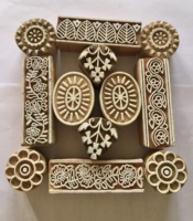 Bloc d'impression manuel en bois sculpté à la main avec des motifs floraux |   Art textile indien au meilleur prix