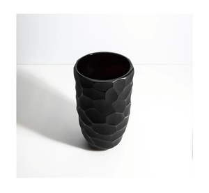Nouvelle Arrivée Vase de Table Moderne en Aluminium de Haute Qualité Fait Main Écologique Léger Couleur Personnalisable Mariage Maison - Product Image 1