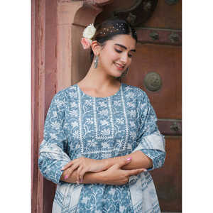 ชุด anarkali kurta พิมพ์ลายดอกไม้พร้อมกางเกงและชุด dupatta สีฟ้า - Product Image 3