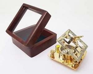 นาฬิกาแดดทำจากทองเหลืองทรงสี่เหลี่ยมสำหรับเดินเรือกล่องแก้วไม้ - Product Image 4