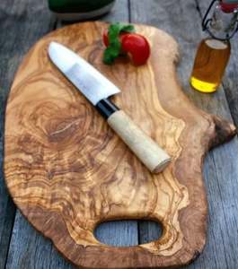 Nouvelle planche à découper en bois de conception simple conçue pour offrir des performances fiables pour tous les types de préparation des aliments - Product Image 2