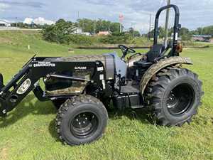 Tractor LS Gamekeeper con Motor Diésel 4x4 de 57HP, Automático, Usado, Componentes Clave Incluidos, como Motorreductor para Industrias Agrícolas, Disponible Ahora - Product Image 6