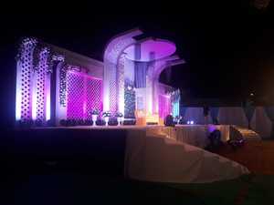 ซุ้มแต่งงานเหล็กและเวทีวิดีมันดาปแบบถอดประกอบได้ ราคาโรงงาน ผลิตโดย Sparxwizz Engineering สำหรับขายส่ง ผลิตในอินเดีย - Product Image 3