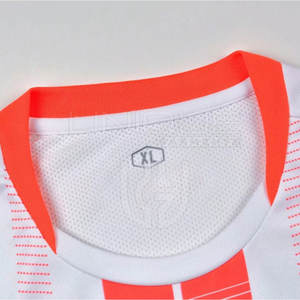 Uniforme de football légère la plus vendue uniforme de football de vêtements de sport confortables pour la vente en ligne - Product Image 2