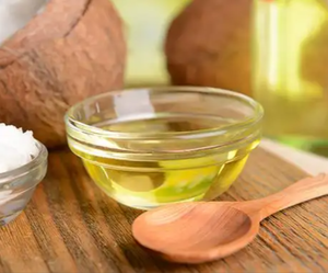 Huile de coco fractionnée, huile de coco naturelle riche en nutriments, base d'huile essentielle, huile de coco fractionnée à prix de gros - Product Image 6